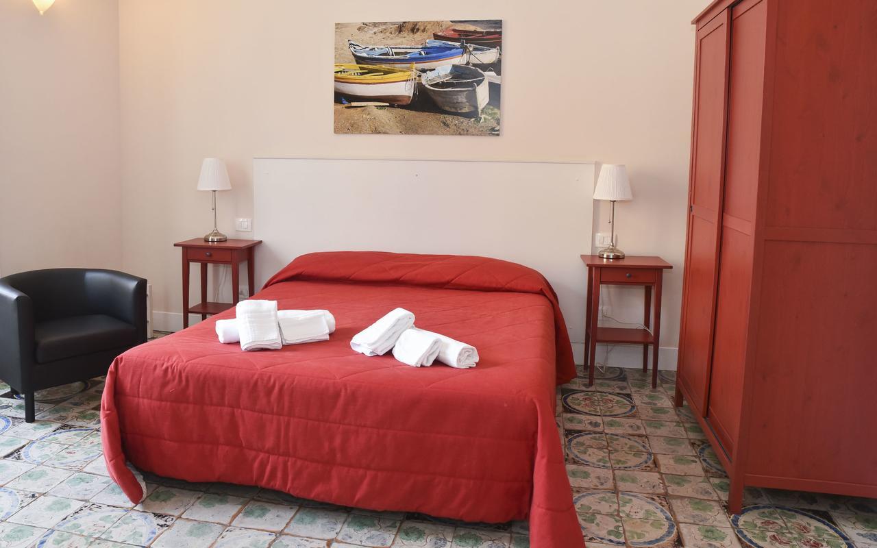 Alta Marea B&B Porto Empedocle Ngoại thất bức ảnh